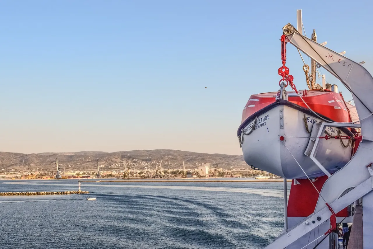 Important Safety Tips For Ferry Travel With Children