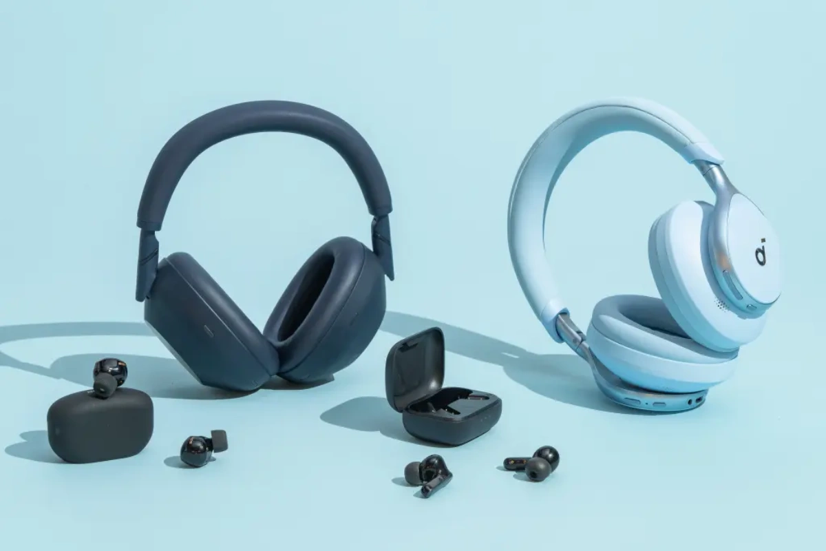 Benefits of Buying Refurbished Audio Gadgets for Students