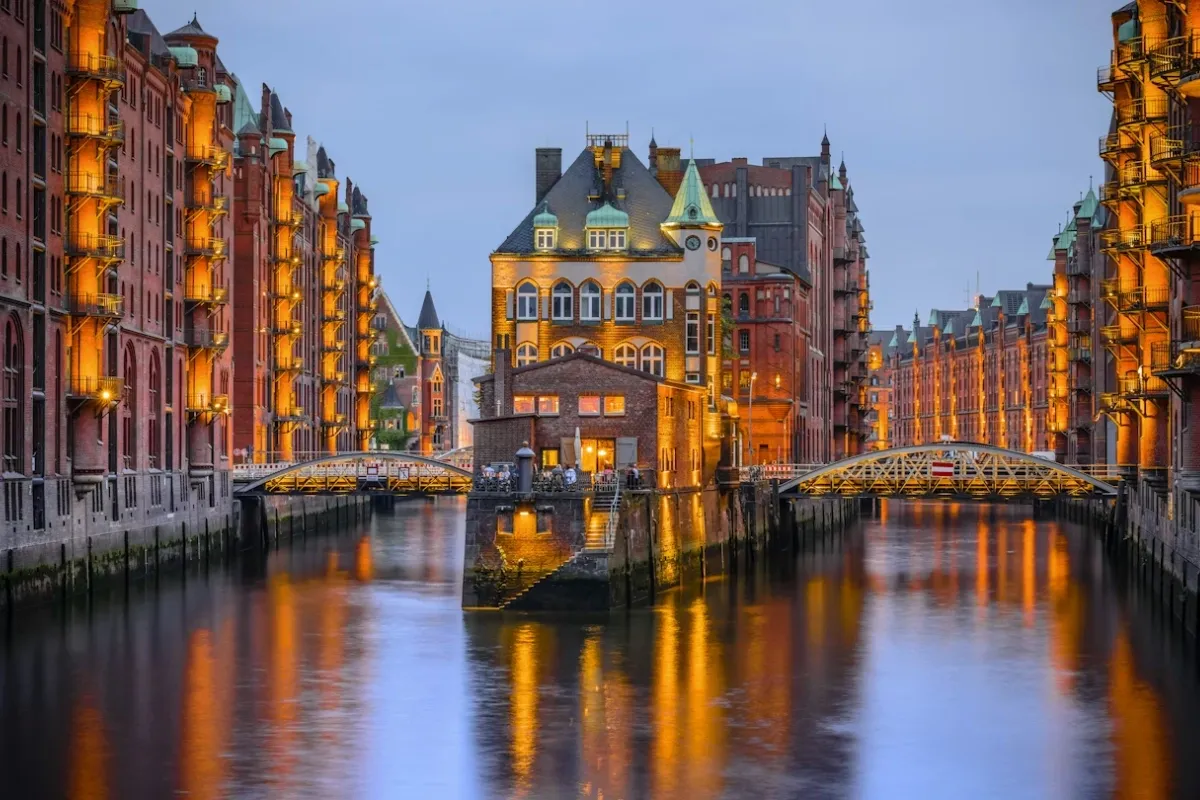 Discover Hamburg: Canals, Commerce, and Cultural Experiences