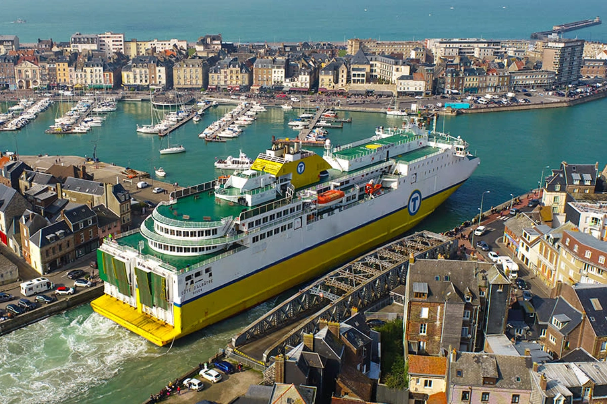 UK to France Ferry Travel Guide: Routes, Experience, and Benefits