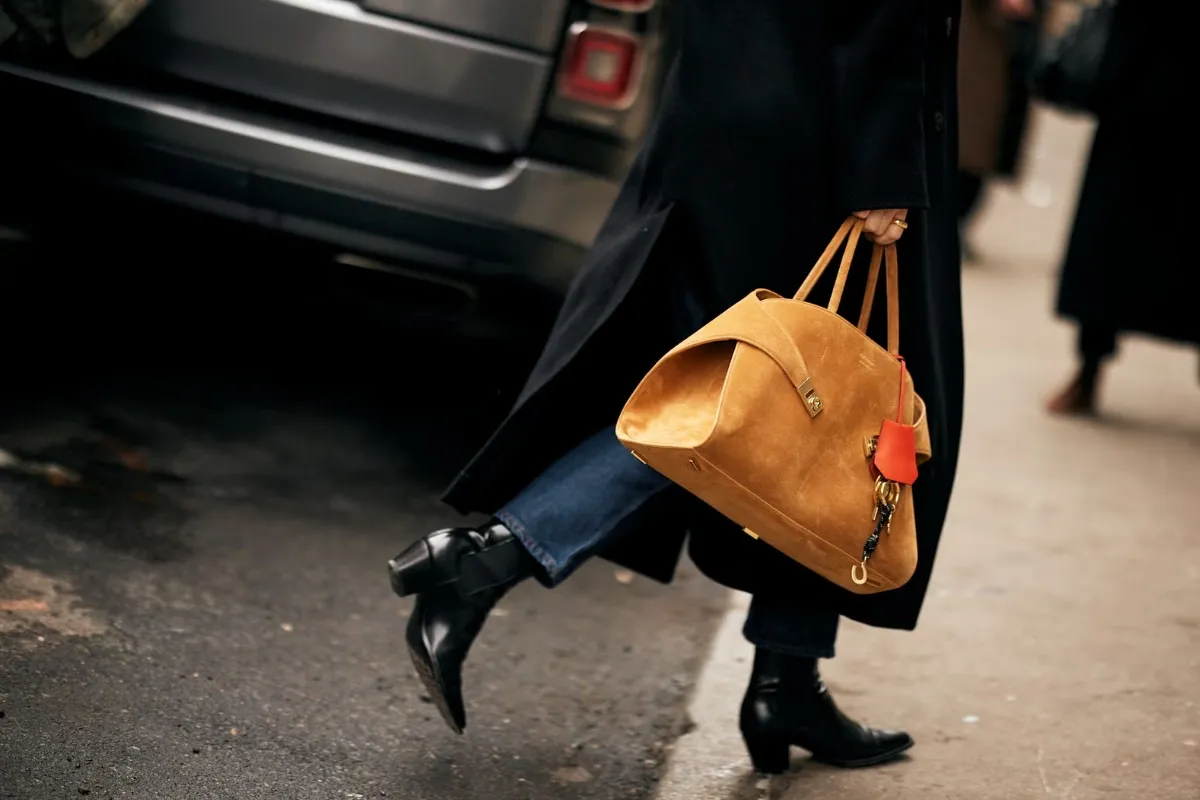 Women’s Leather Goods Buying Guide: What to Look For