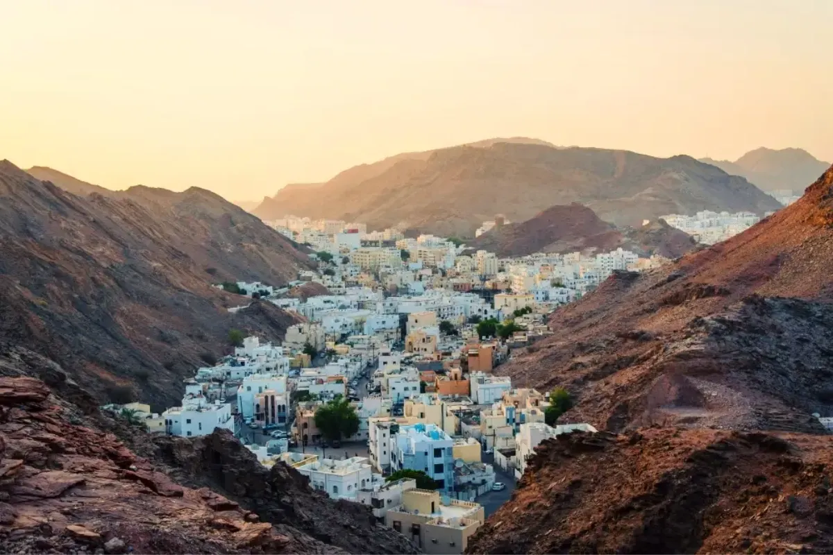 Complete Oman Travel Guide: Best Places to Visit & Things to Do in 2026