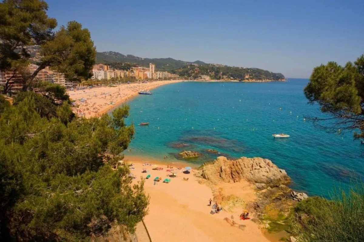 Escapadinhas de Última Hora em Resorts para Desfrutar de Vistas para a Praia e Momentos de Relaxamento