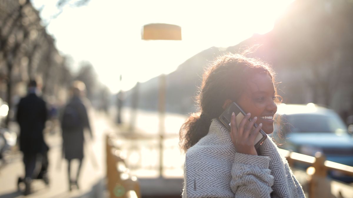 Prepaid Plans With No SIM Card to Wait For